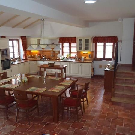 Apartmanovy Dum Bobruvka Экстерьер фото