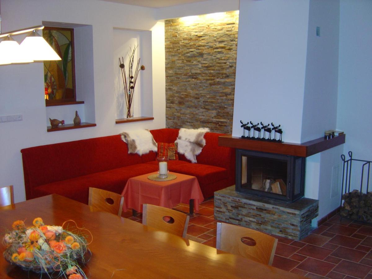 Apartmanovy Dum Bobruvka Экстерьер фото