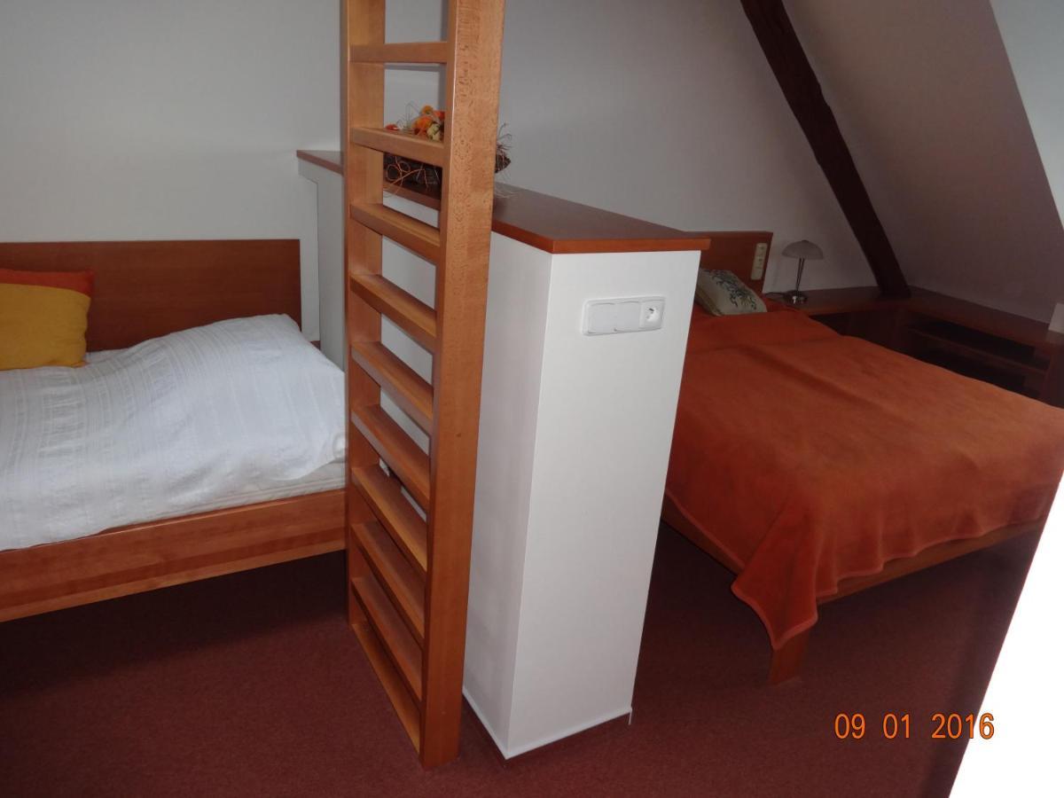 Apartmanovy Dum Bobruvka Экстерьер фото